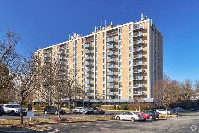 Building Photo - Waterford Tower Rental