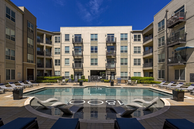 1800 Broadway - 1800 Broadway Apartments