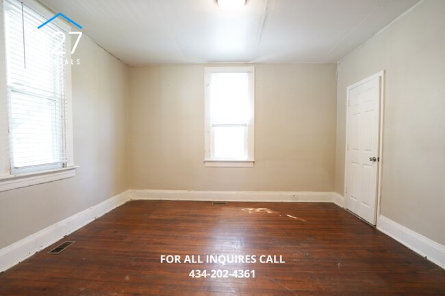Photo - Comfortable 3BR Lynchburg Duplex with Easy...