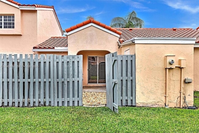 Photo - 1439 Springside Dr