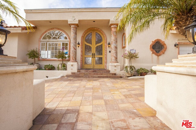 Photo - 7350 Brodiaea Way