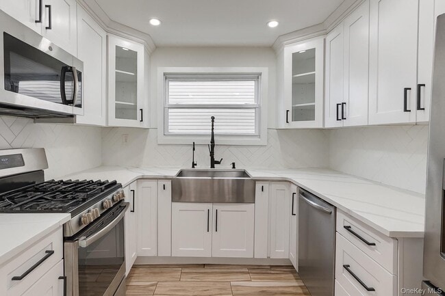 Building Photo - 195 Meagher Ave Unit 1