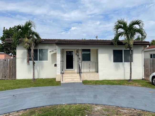 Photo - 3916 SW 58th Ave Casa