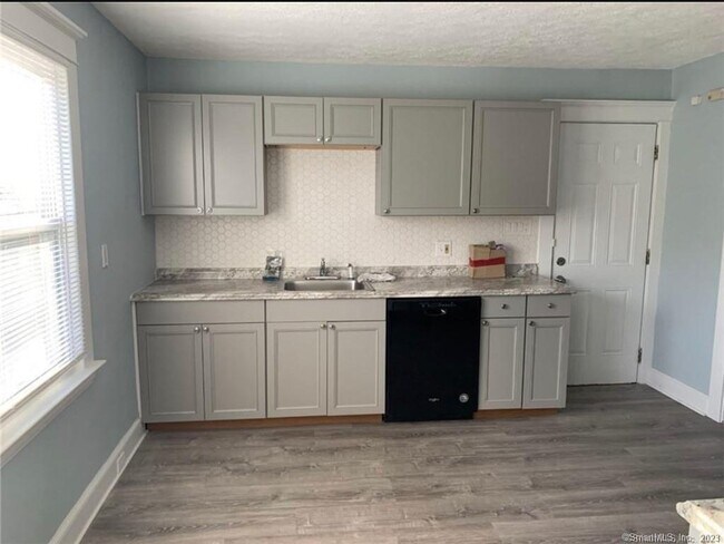 364 W Rock Ave Unit 3