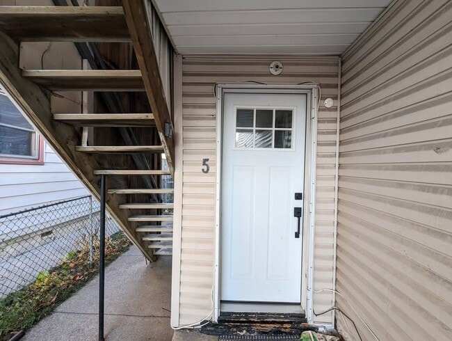 Photo - 972 Langlois Ave Unit 5