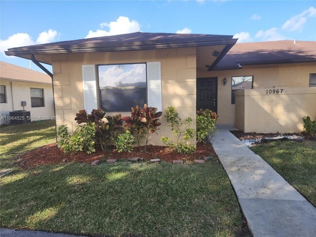 Building Photo - 10967 NW 30th Pl