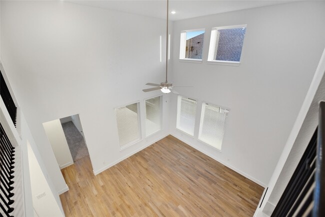 Photo - 7734 Clover Gully Ln