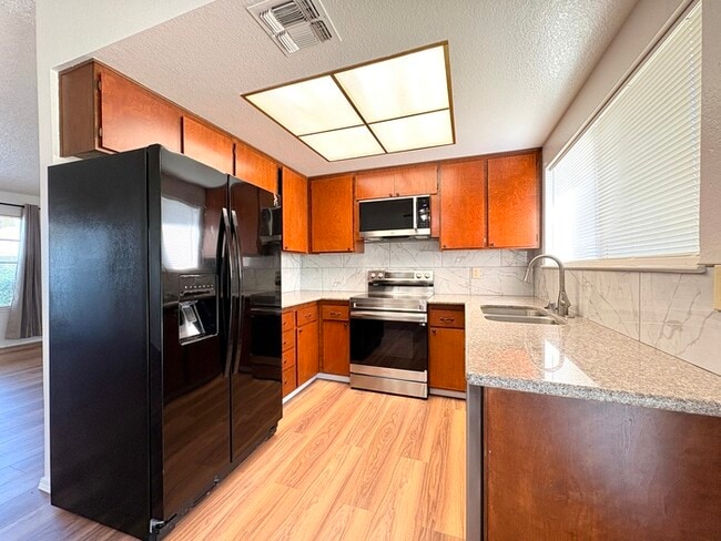 Photo - Beautiful 3 Bedroom, 2 full bathroom single story with HUGE backyard! For rent in Sacramento