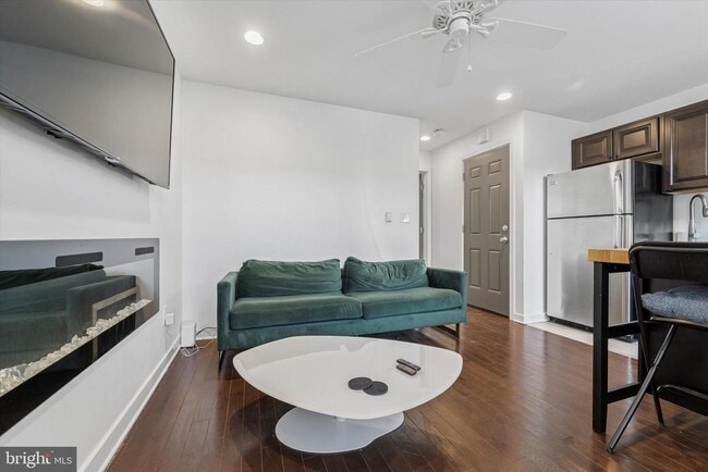 Photo - 1331 S Woodstock St