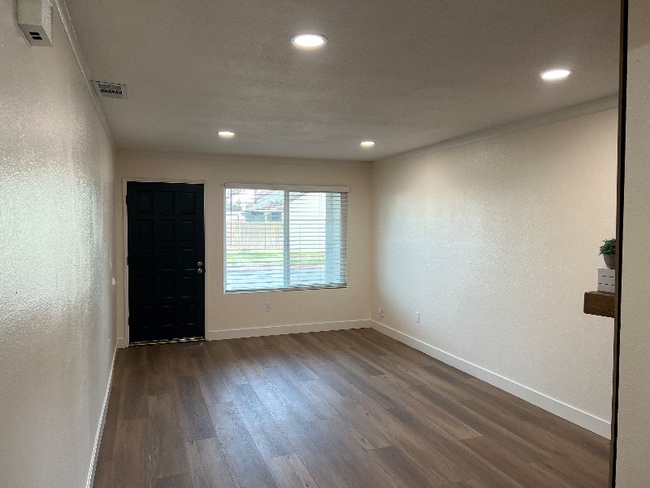 Photo - 1394 Pajaro Ave Unidad Apt 17