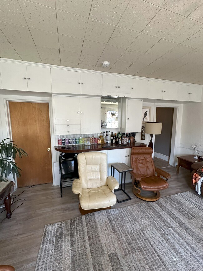 Photo - 220 E State St Unidad #3