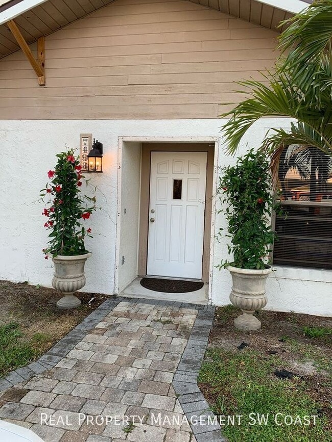 Building Photo - 7493 Pebble Beach Rd