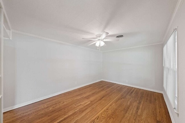 Photo - 5601 N Schilder Dr