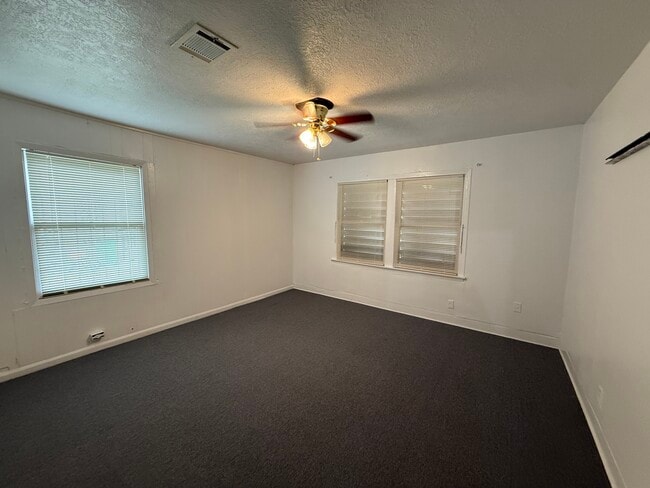 Photo - 500 Scott St