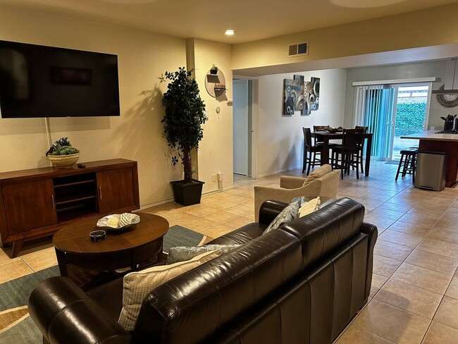 Photo - 1851 W Glenoaks Ave Condo Unit C