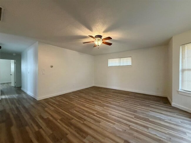 Photo - 6505 Cherokee Dr