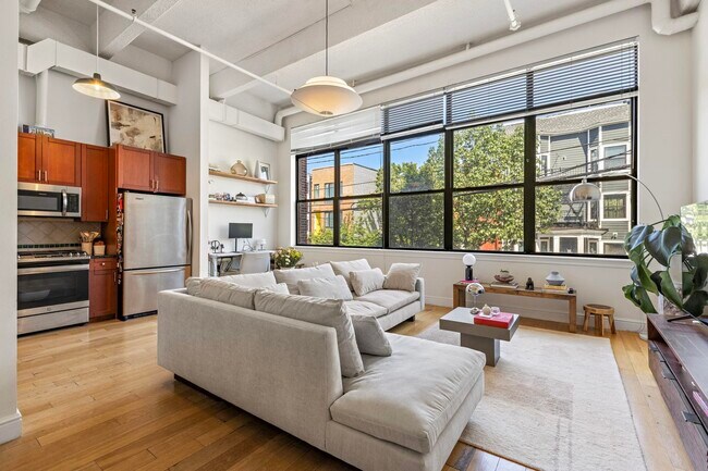 Building Photo - 300 Communipaw Ave Unit 116