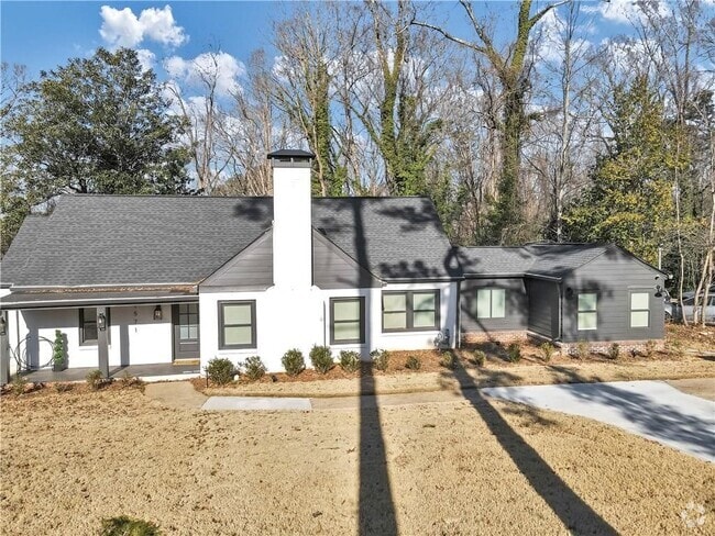 Building Photo - 1571 Blvd Lorraine SW Rental
