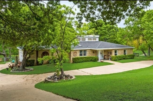 Photo - 6049 W Red Bird Ln