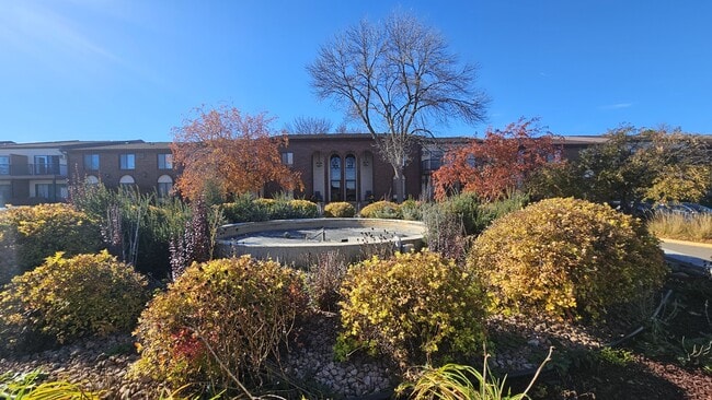 Building Photo - 7330 York Ave S