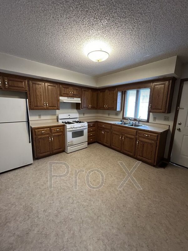 Photo - 514 E Monroe St