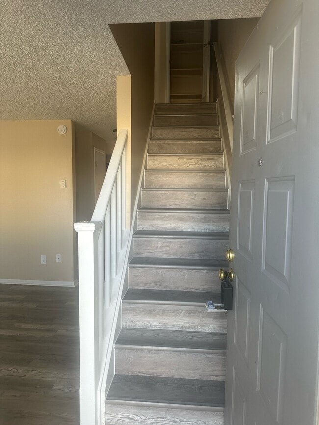 Photo - 4881 Basswood Dr