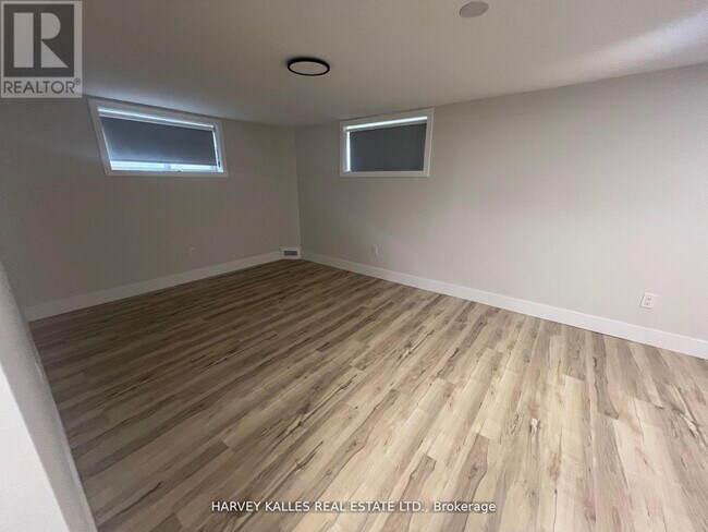 Photo - 113 McAllister Rd