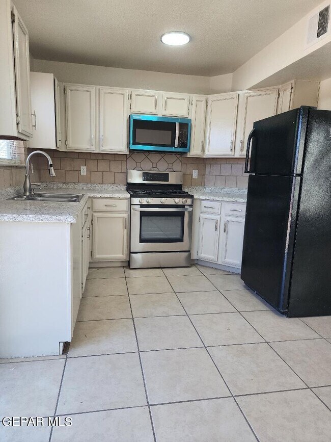 Photo - 10497 Valle del Mar Dr