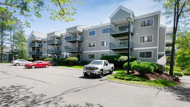 Building Photo - 12 Ledgewood Hills Dr Unit 204 Rental