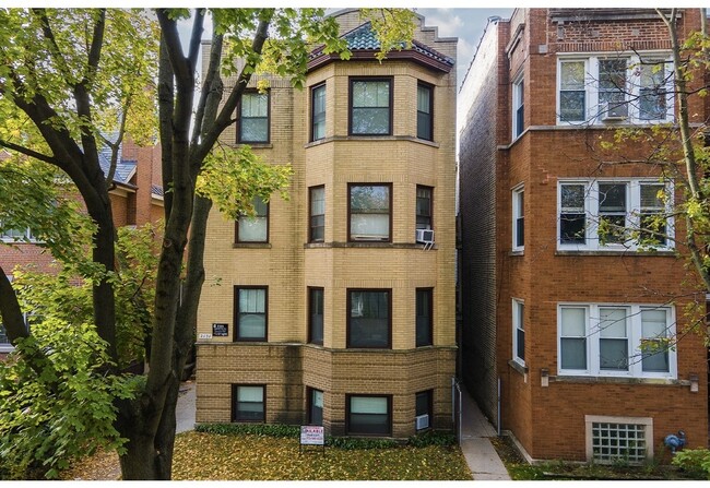 Building Photo - 2131 W Giddings St Unit 2A
