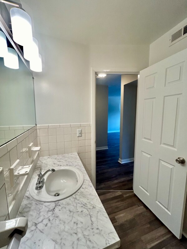 Photo - 1005 Hickory Hill Ln Unit B104