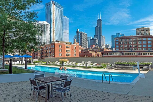 Photo - 605 W Kinzie St Unit 1000