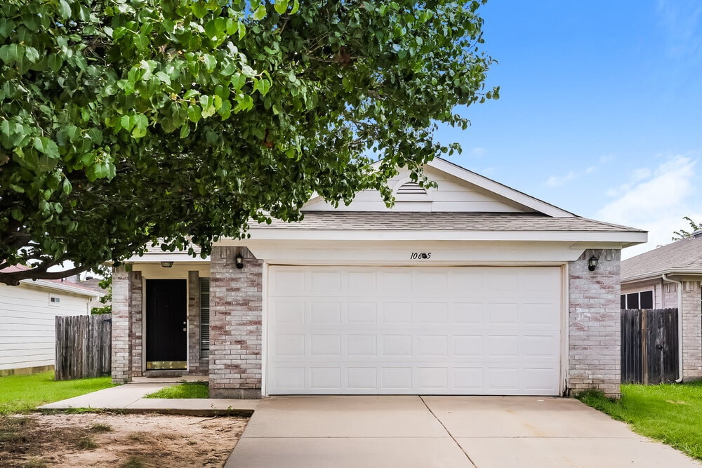 Photo - 10605 Towerwood Dr House