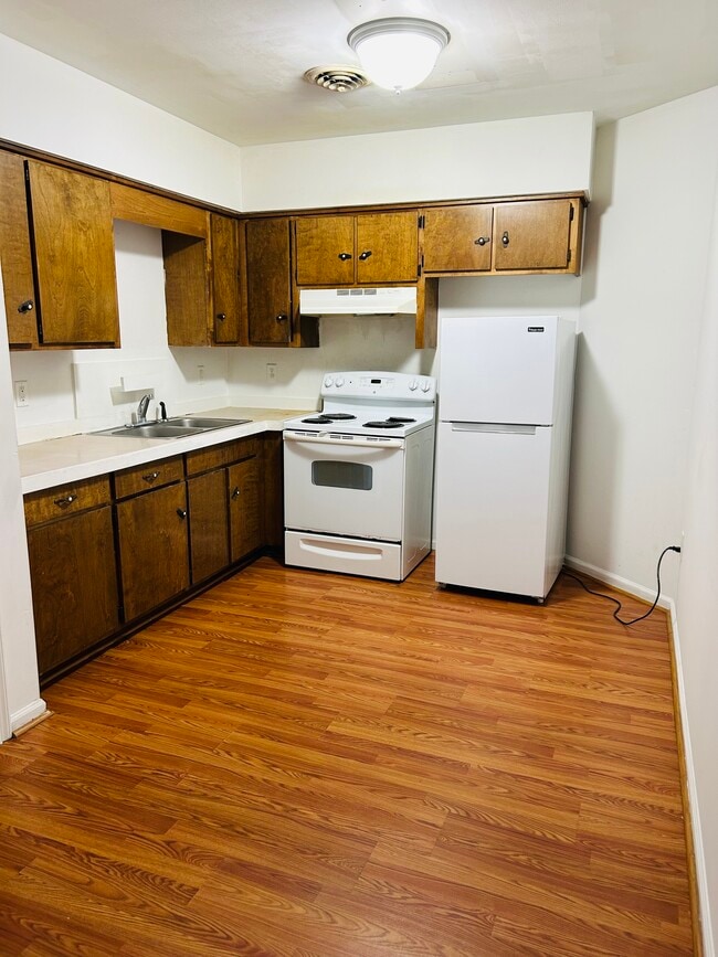 Photo - Jaelen LLC Unit B