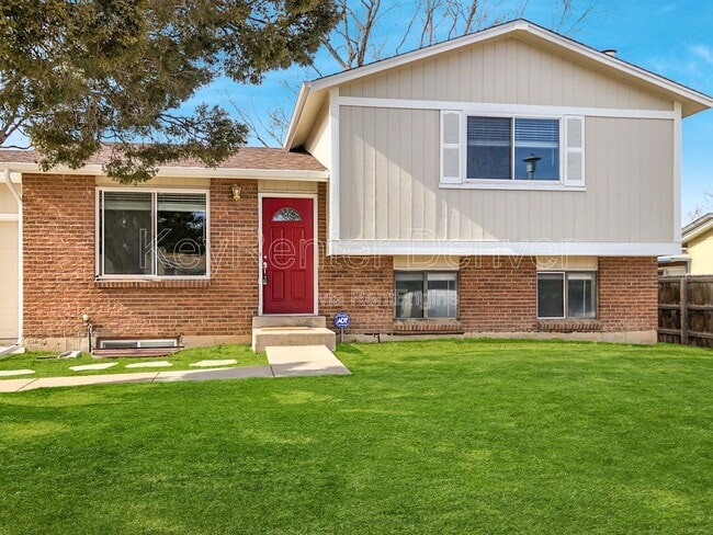 Building Photo - 2639 S Dillon St