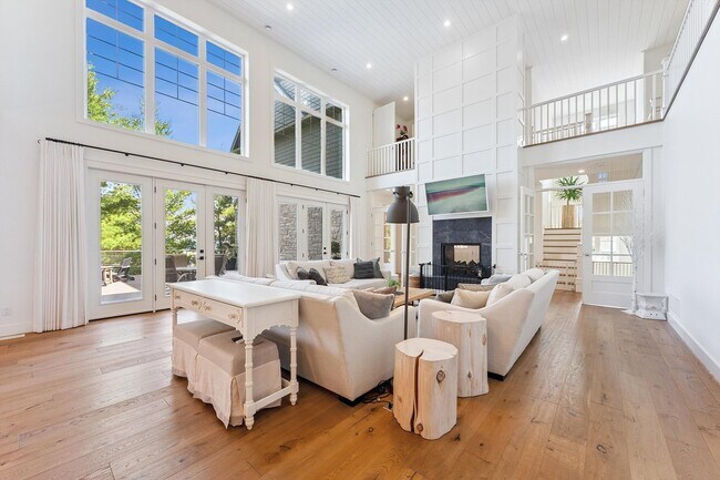 Photo - 511 Algonquin Trail