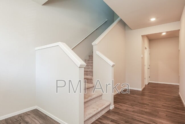 Photo - 10823 32nd St NE