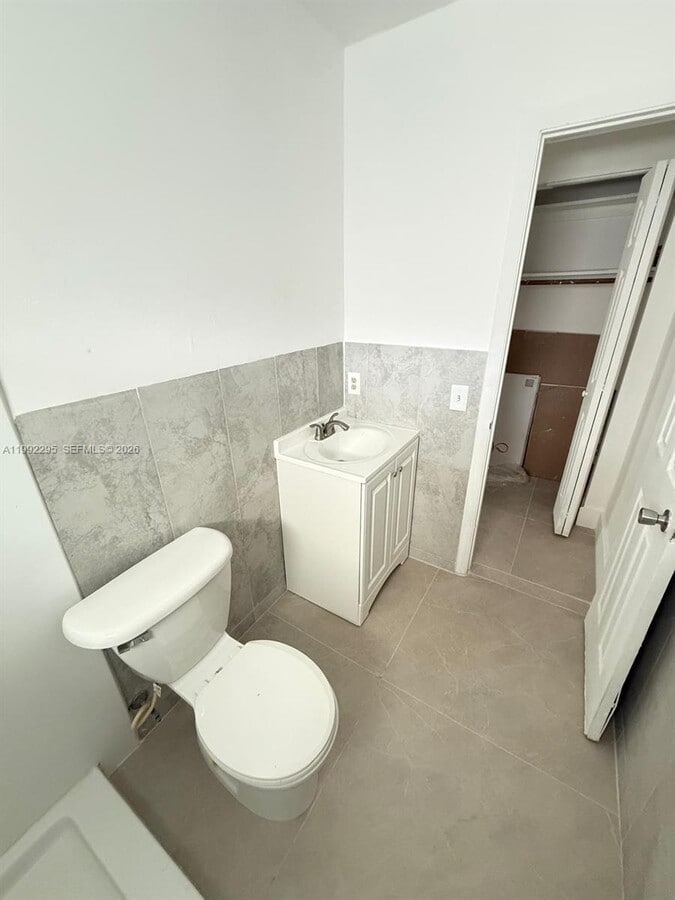 Photo - 242 SW 11th St Unit 1