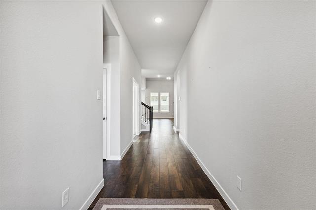 Photo - 1305 Swan Trl