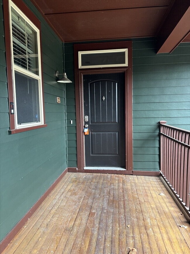 Photo - 5565 Colonial Chatsworth Cir Unit 5565