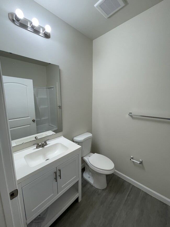 Photo - 233 Harmony Mdws Ct