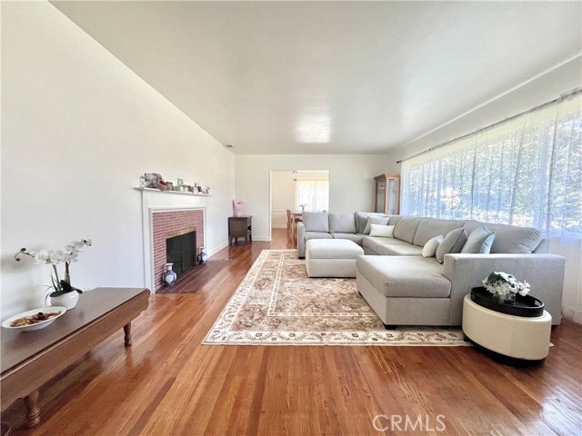 Photo - 729 N California St