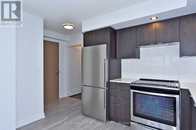 Photo - 225 Village Green Square Unit 1308