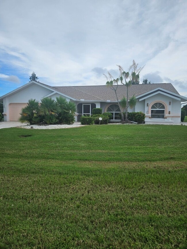 Building Photo - Deep Creek Pool Home