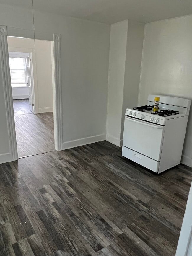 Photo - 29 Newton Ave Unit 2