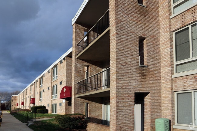 Photo - The Apartments at Jefferson Chase