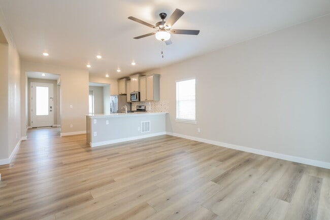 Photo - 9462 Truckee Ct