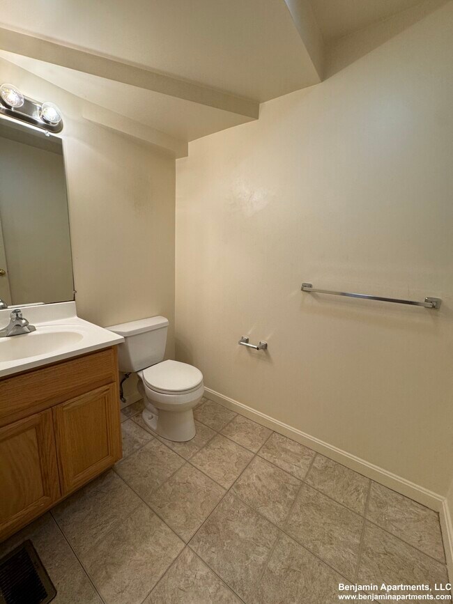 Photo - 34 Raymond St Unit 34A