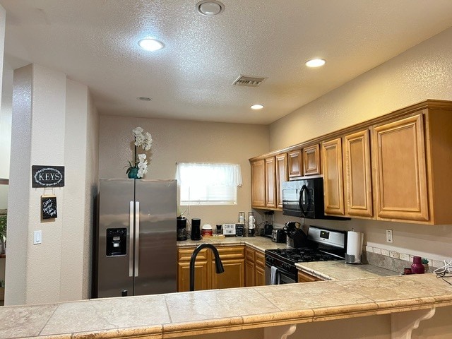 2424 Stonebridge Dr