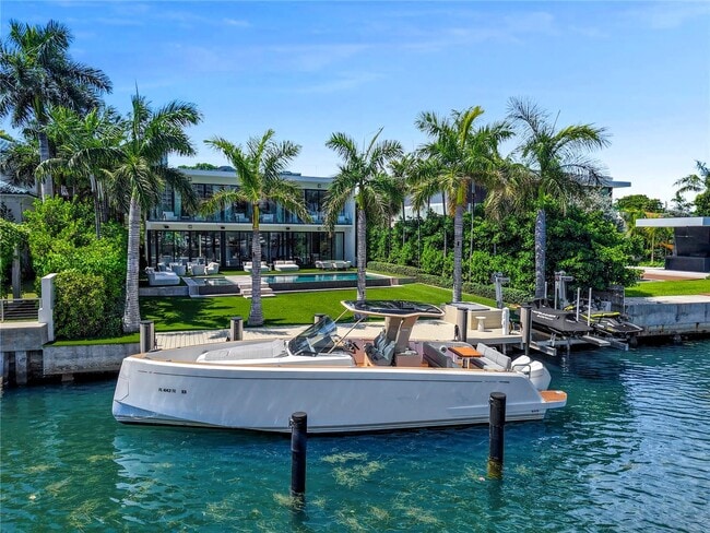 Photo - 5501 Pine Tree Dr